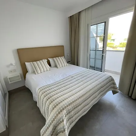 Izaro Atico De Lujo Cerca De Playa Dorada Apartman