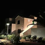 Apartment Izaro Atico De Lujo Cerca De Playa Dorada *