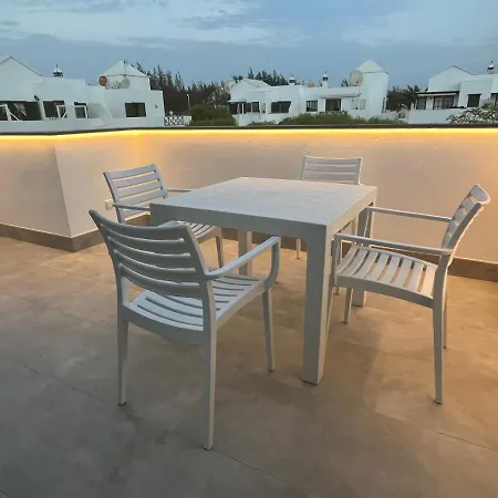Izaro Atico De Lujo Cerca De Playa Dorada Apartamento *