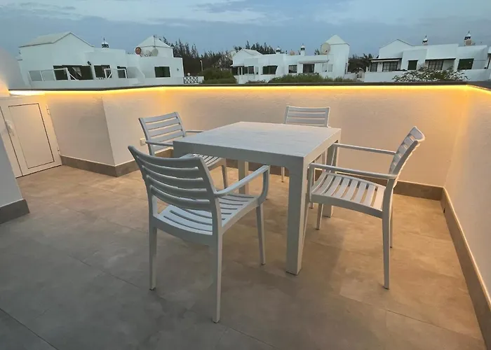 Izaro Atico De Lujo Cerca De Playa Dorada Appartement *