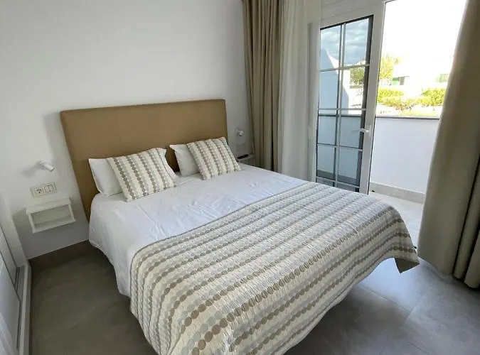 Izaro Atico De Lujo Cerca De Playa Dorada Appartement