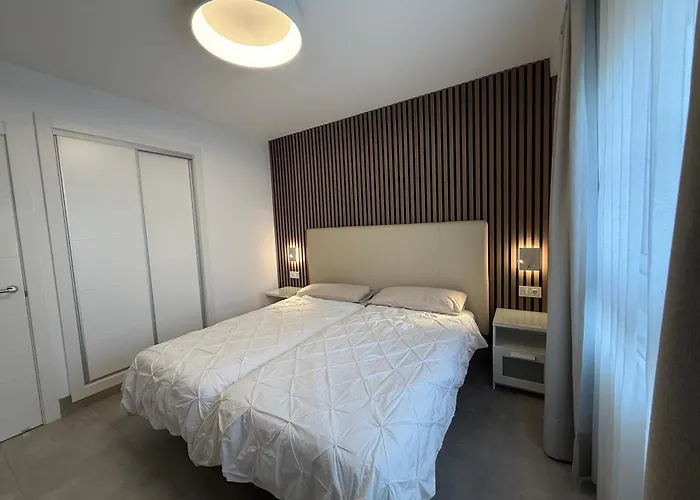 Izaro Atico De Lujo Cerca De Playa Dorada Appartement