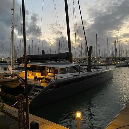 Izaro Atico De Lujo Cerca De Playa Dorada Appartement *