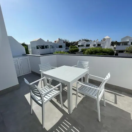 Apartamento Izaro Atico De Lujo Cerca De Playa Dorada